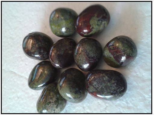 Tumblestones - Jade to Ruby Zoisite