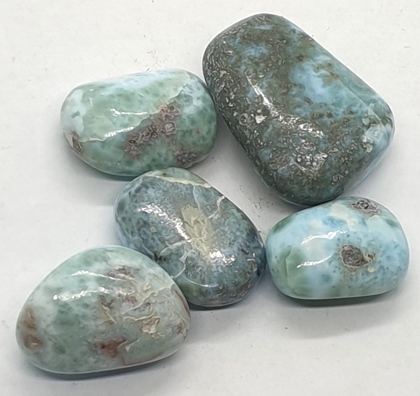 Tumblestones - Jade to Ruby Zoisite