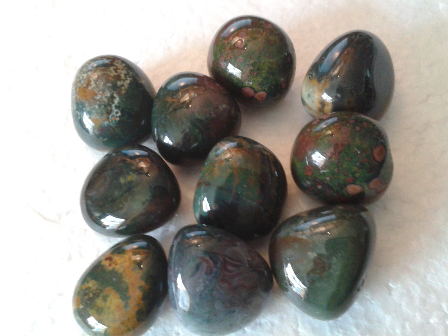 Tumblestones - Jade to Ruby Zoisite