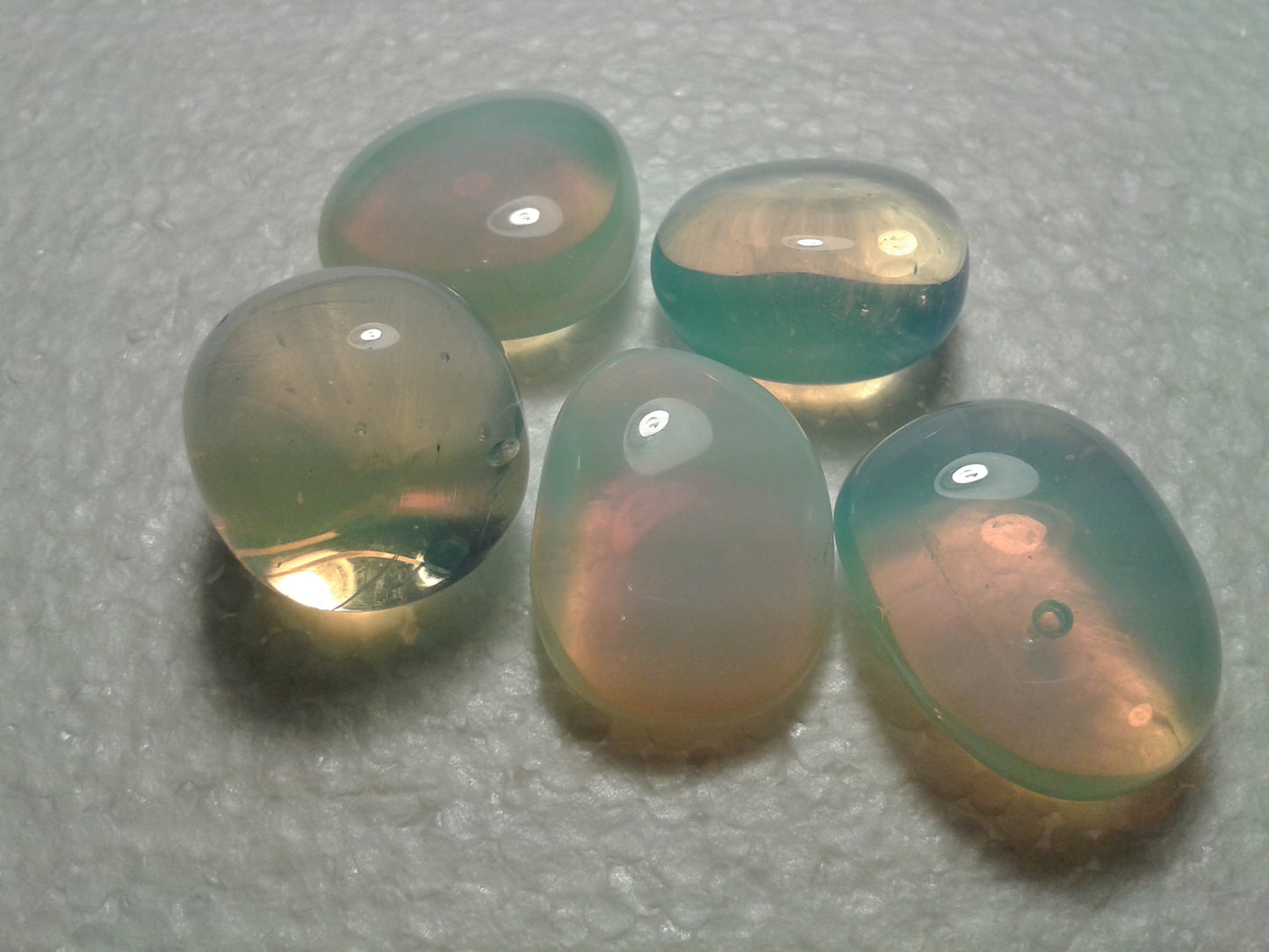 Tumblestones - Jade to Ruby Zoisite