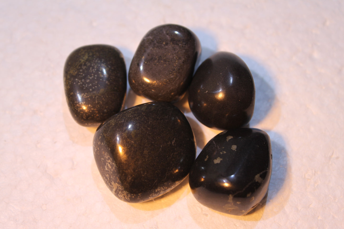 Tumblestones - Jade to Ruby Zoisite