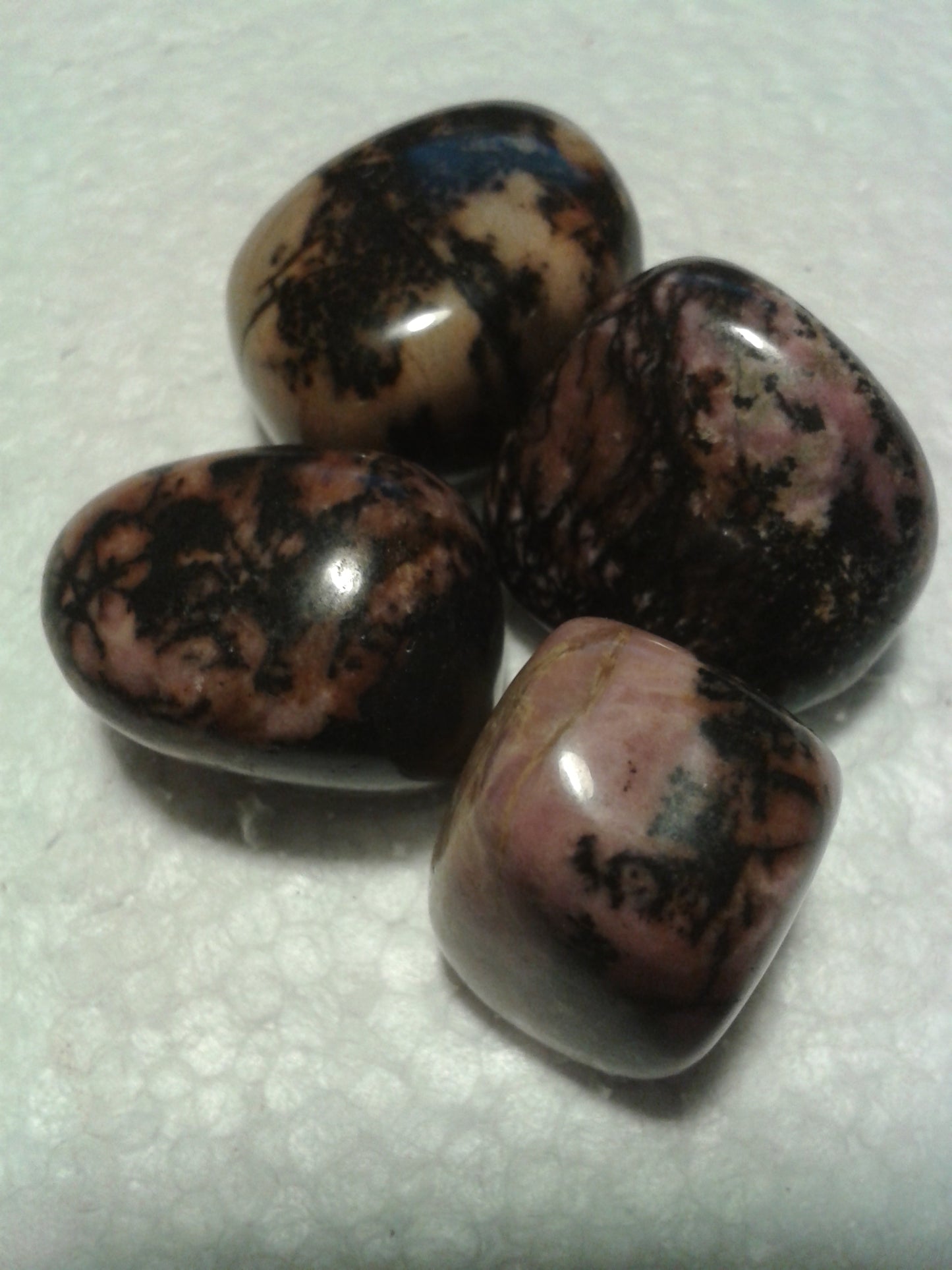 Tumblestones - Jade to Ruby Zoisite