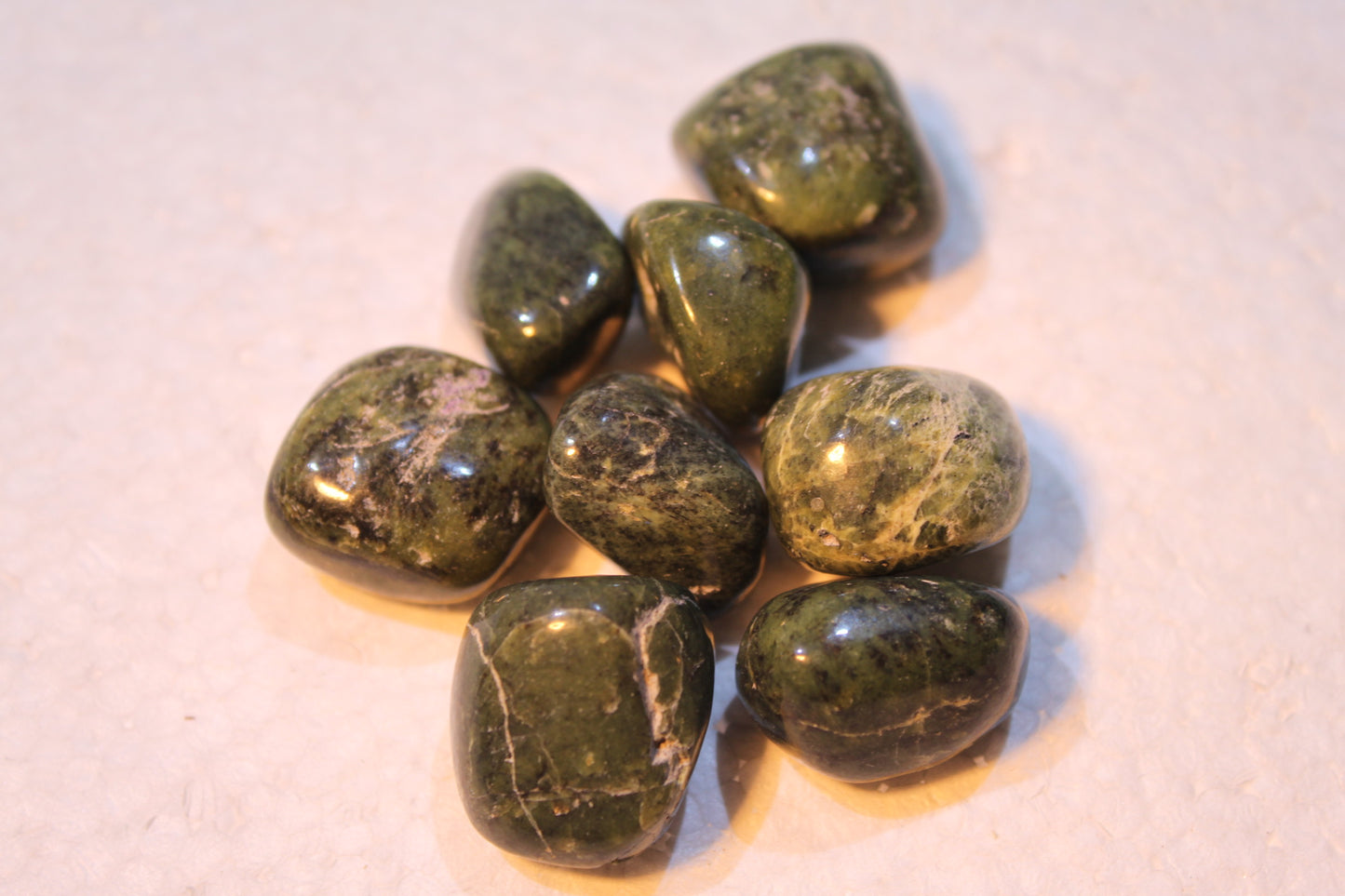 Tumblestones - Jade to Ruby Zoisite